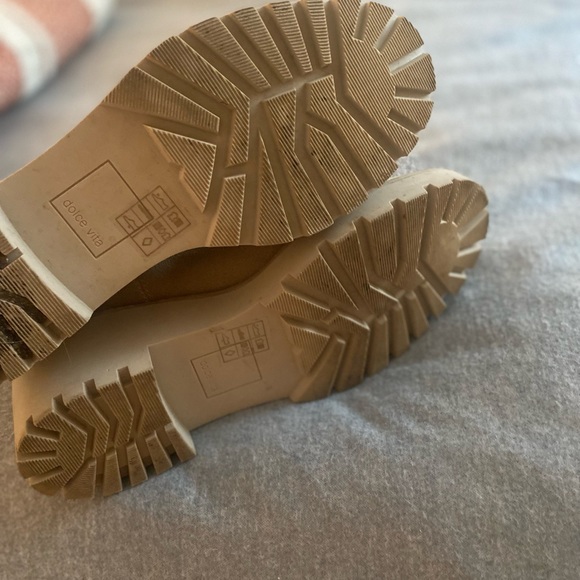 MIA Lug Sole Suede Tan Ankle Boots - Picture 5 of 7